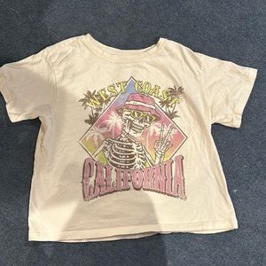 Cloud Dancer West Coast California Shirt Adult small Skull Graphic Tee Women’s